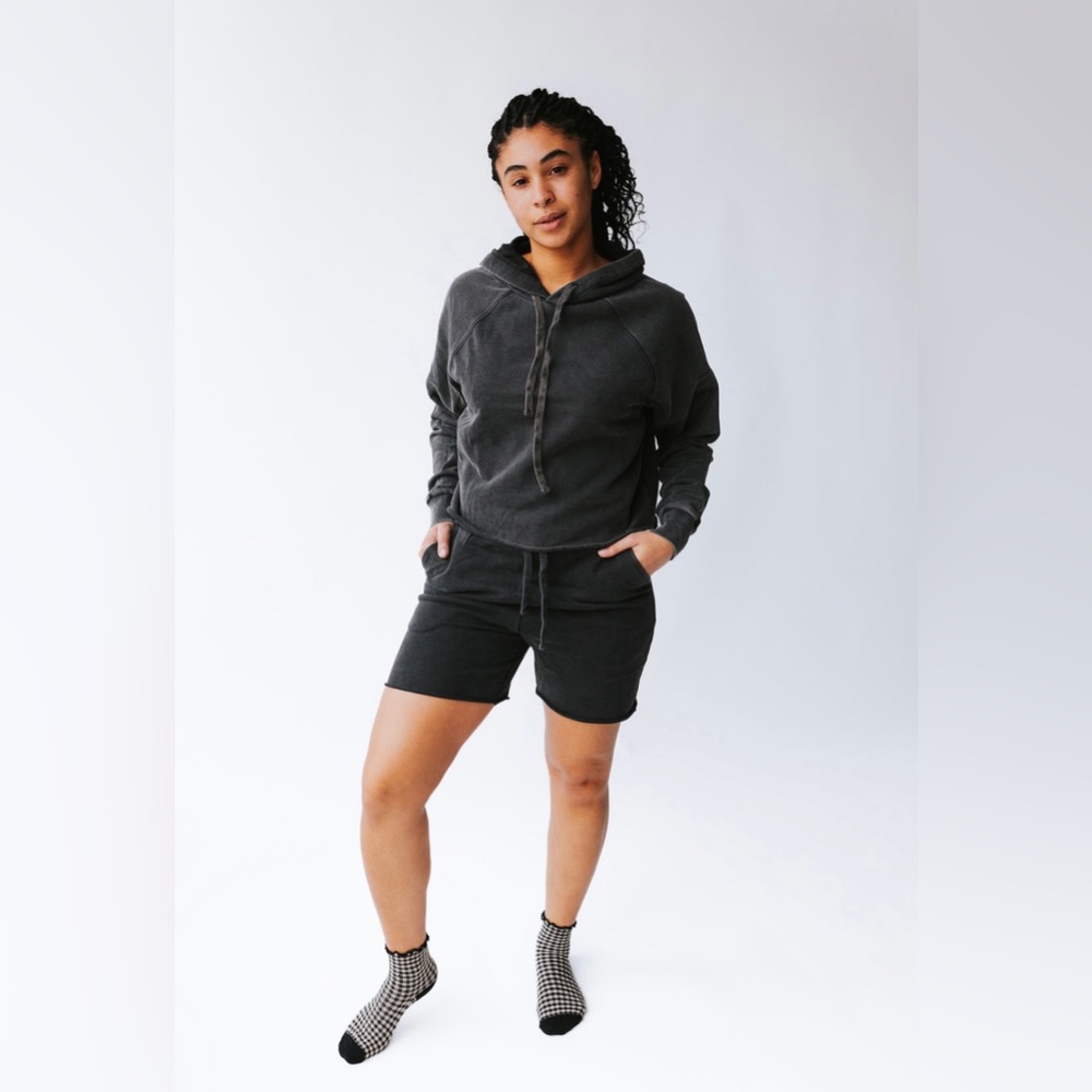 Piper & Scoot Gretel Raw Edge Sweat Shorts in Black, Size L
